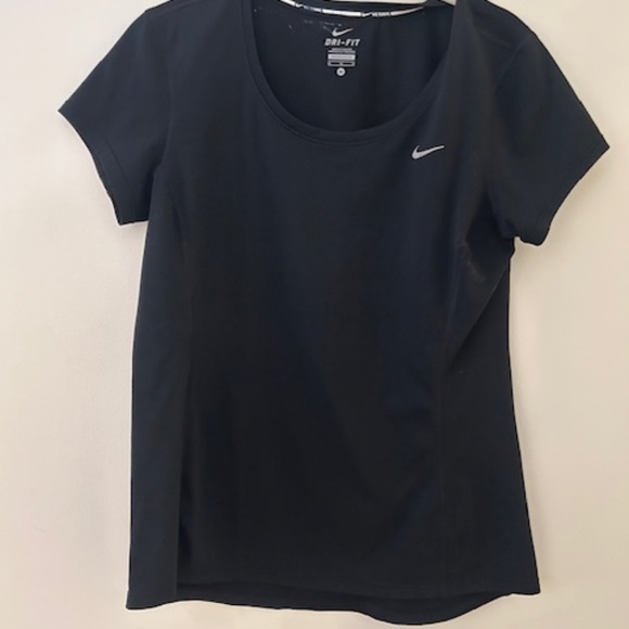 Nike dryfit top - Picture 1 of 4